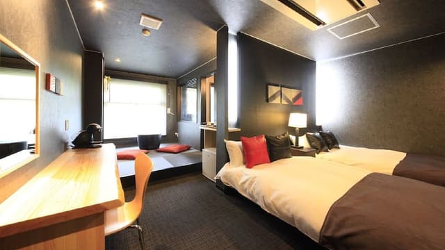 Twin Room, Private Bathroom