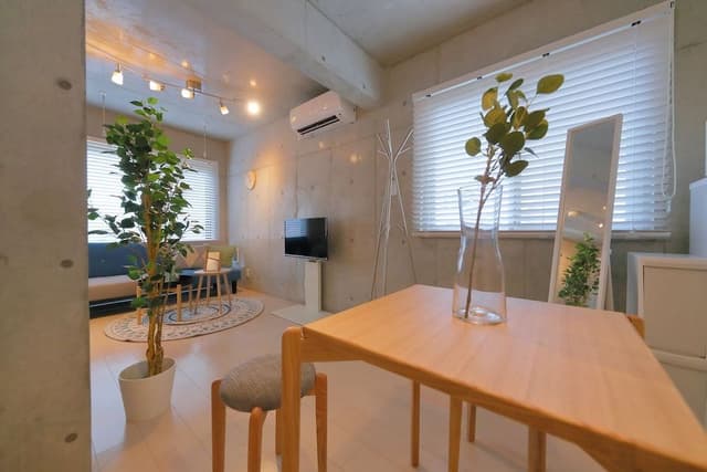 Apartment (501)