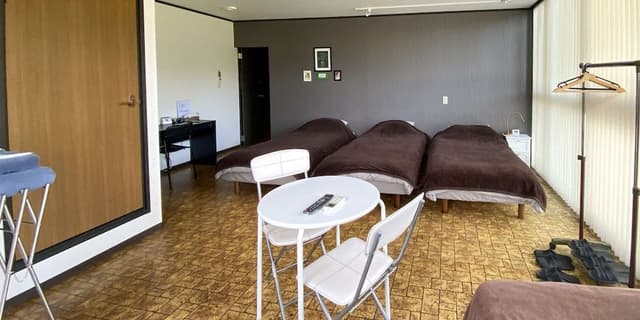 Triple Room, Non Smoking (for 1-4 people / Tenor)