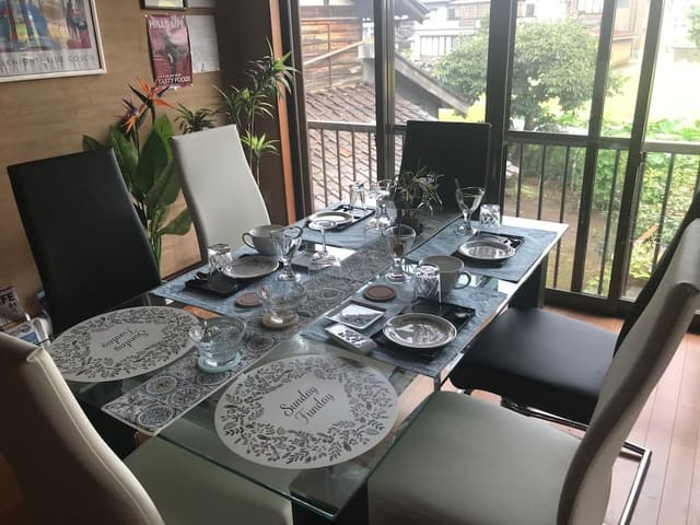 2F Family Room