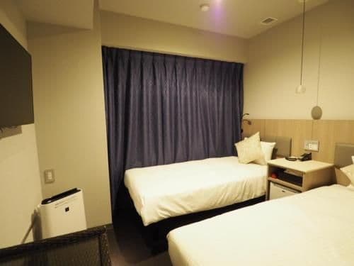 Compact Twin Room