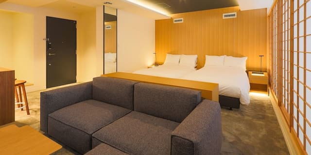 Premium Suite Twin