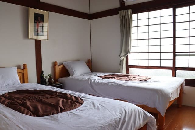 Economy Twin Room