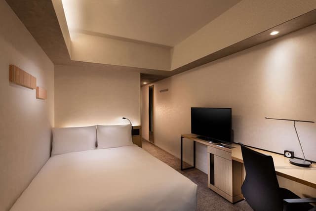 1 QUEEN GUEST ROOM
