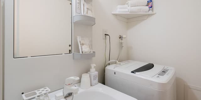 Twin Room ( B )