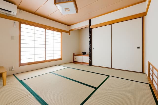 Japanese Style Room, 5 People, Shared Bathroom