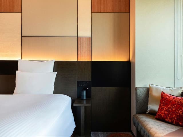 Superior Room, 1 King Bed