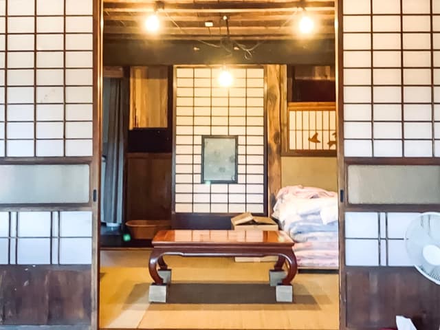 Interconnecting Family Rooms