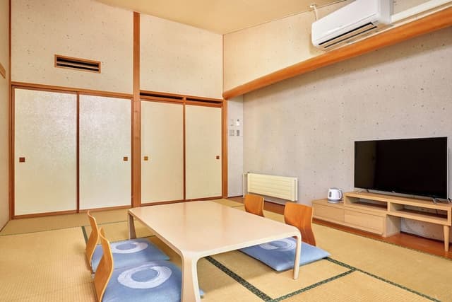 Japanese Style Family Room for 5 People