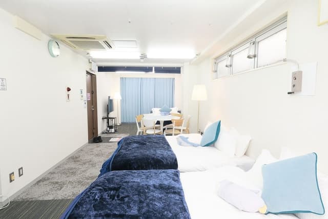 Room for 6 Guests