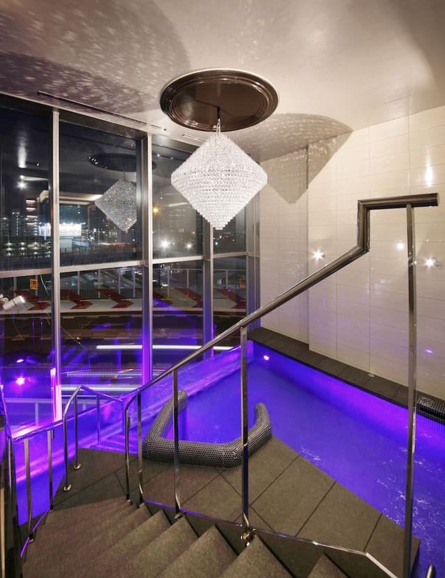 [Non-Smoking] Premium Suite, Multiple Beds, with Swimming pool