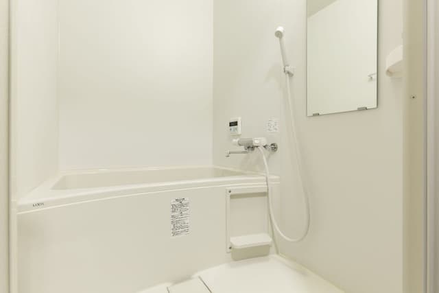 Room (2nd Floor, For 16 People)