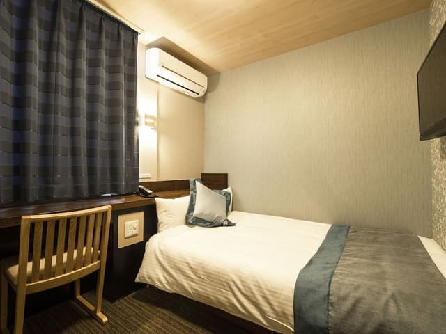Semi double Room, Non Smoking