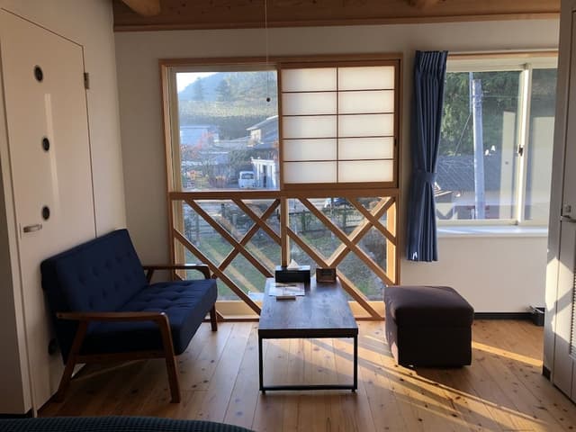Standard Twin Room B