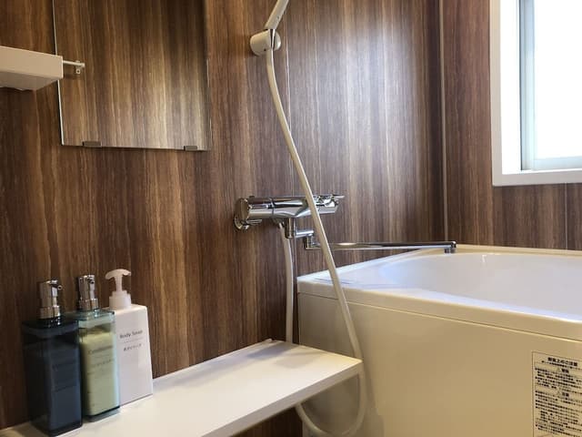 Standard Twin Room B
