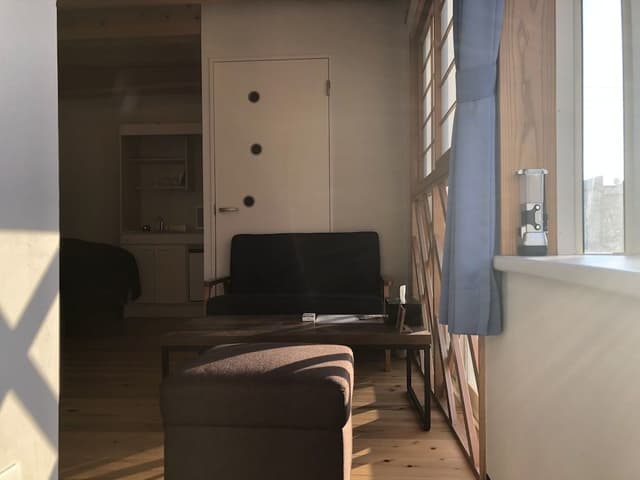 Standard Twin Room B