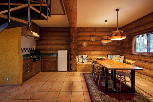 Private Villa (Pets Not Allowed, F4B)