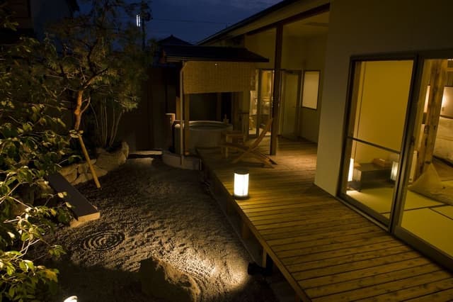Japanese Western Style Room for 4 Guests with Open-air Bath and Garden View (Type A)