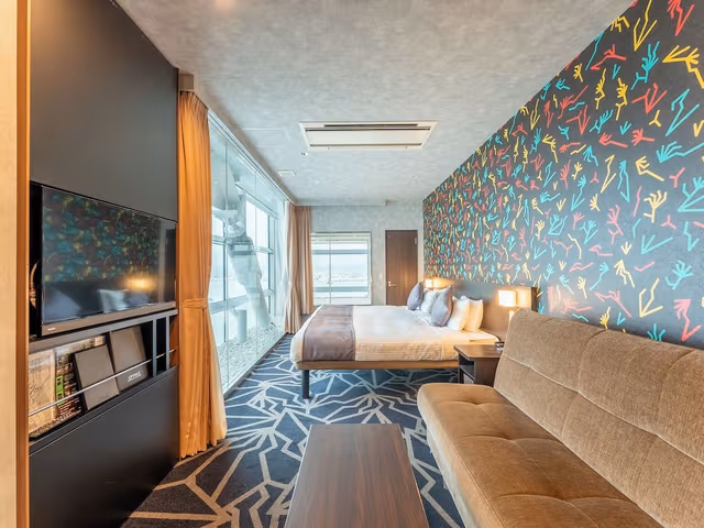 Designer Corner Twin Room, Non-Smoking