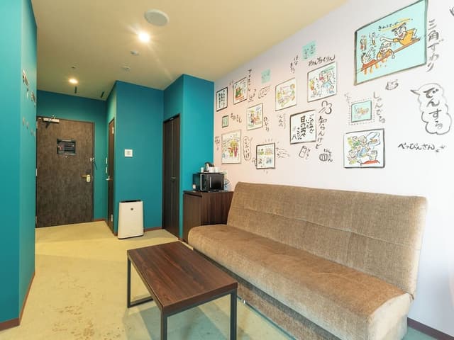 Designer Corner Twin Room, Non-Smoking