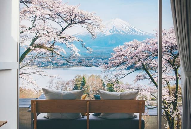 King size bed room with mountain view(Terrace Sofa)