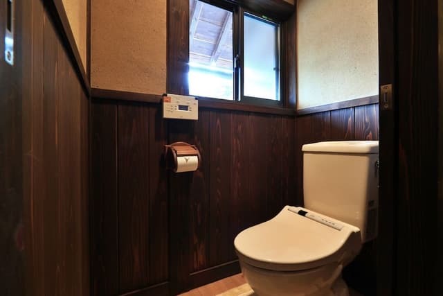 8 Tatami-mats, Japanese-style room with Toilet
