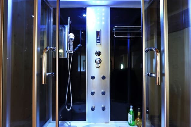 Guest Room of annex with Toilet+Shower
