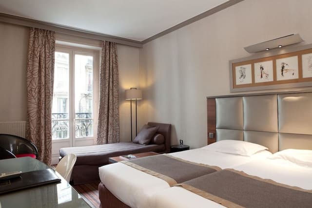 Triple Room