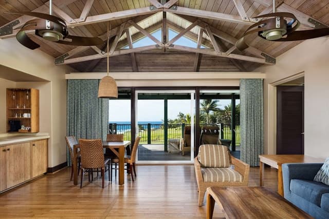 Premier Suite, 1 King Bed, Oceanfront