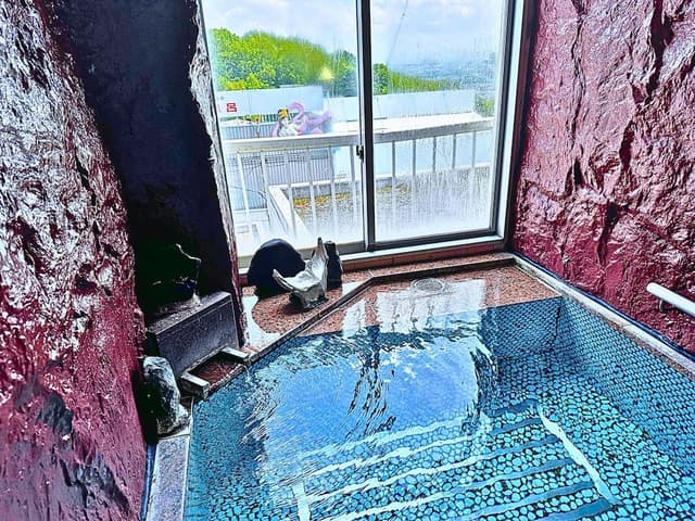 Japanese-style Room for 4 with Rock Bath