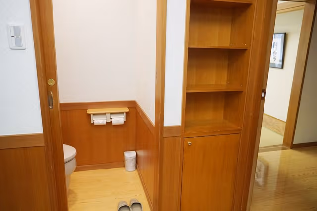 Suite, Private Bathroom