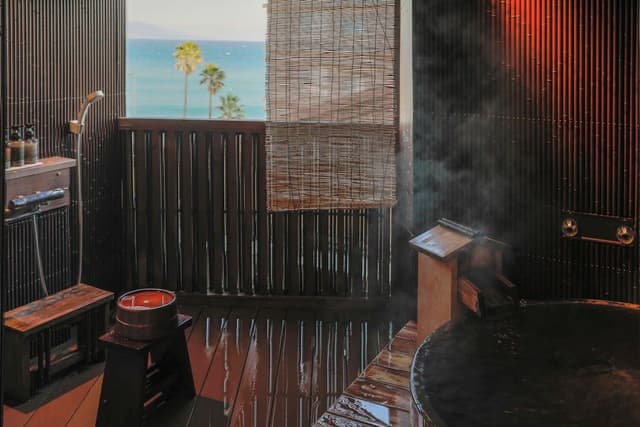 Comfort Double or Twin Room, Private Bathroom, Partial Ocean View