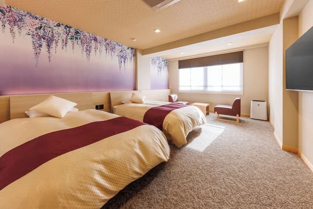 Luxury Double or Twin Room, 2 Bedrooms, Private Bathroom, Partial Ocean View