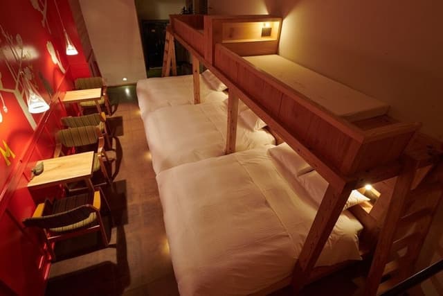 Family Room (One Bed Room) with Private Bathroom, Non Smoking