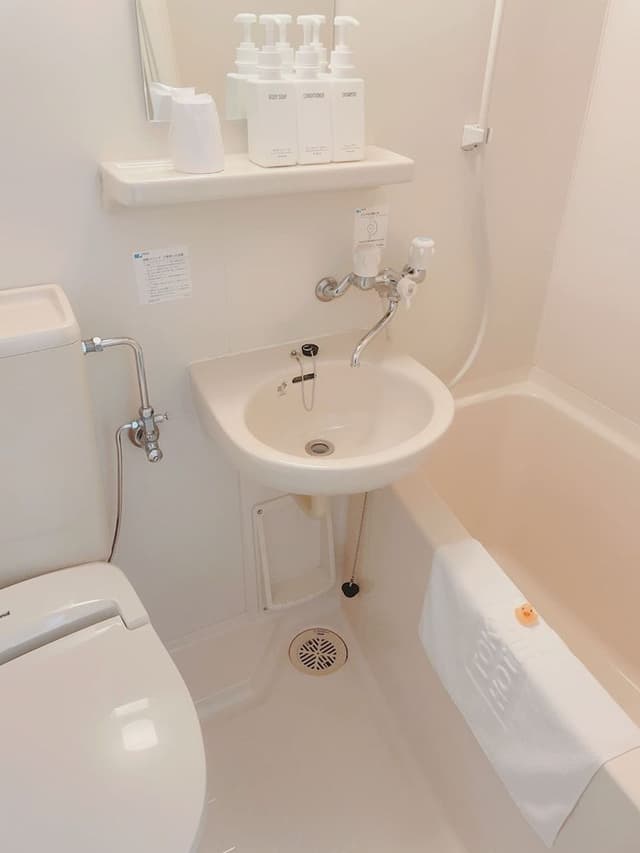 Semi Double Room, Non-Smoking