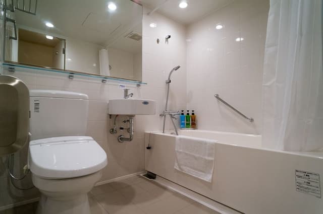 Single Twin Room, Smoking
