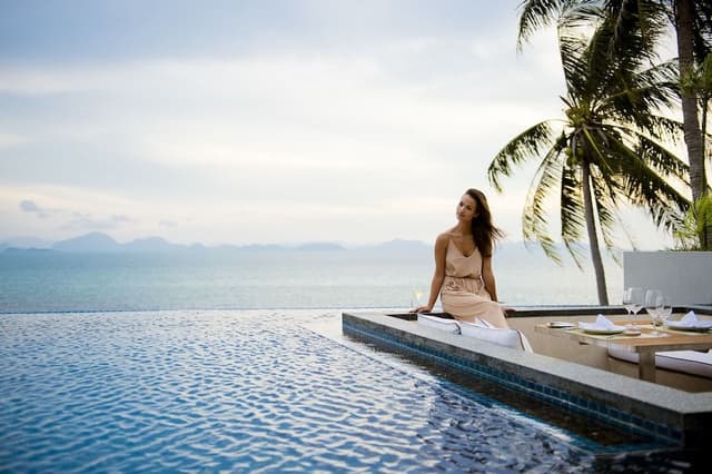 1-Bedroom Conrad Royal Oceanview Pool Villa