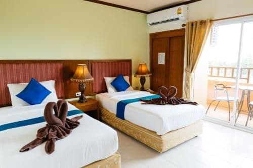Standard Twin Room with Balcony