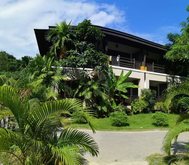 Deluxe Room with Garden View