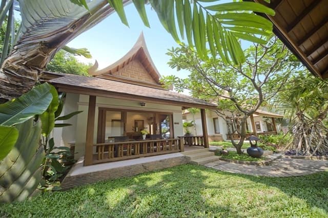 Villa, Garden Area