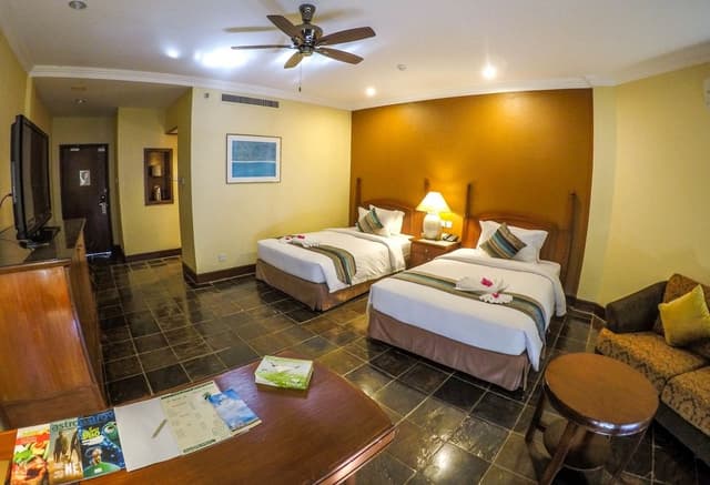 Deluxe Sea View Twin Bed