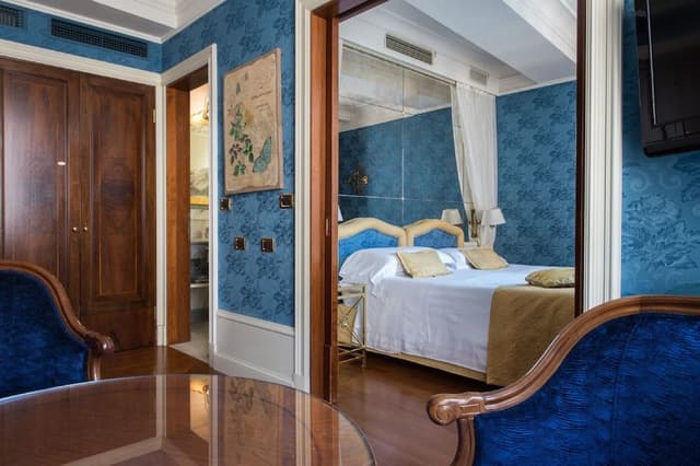 Suite, 1 Double Bed with Sofa bed