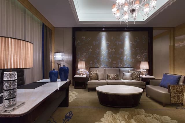 Deluxe Suite, River View