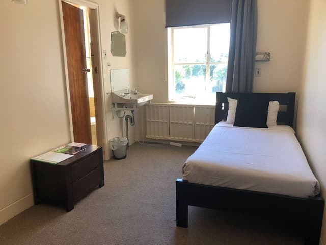 Standard Single Room with Shower