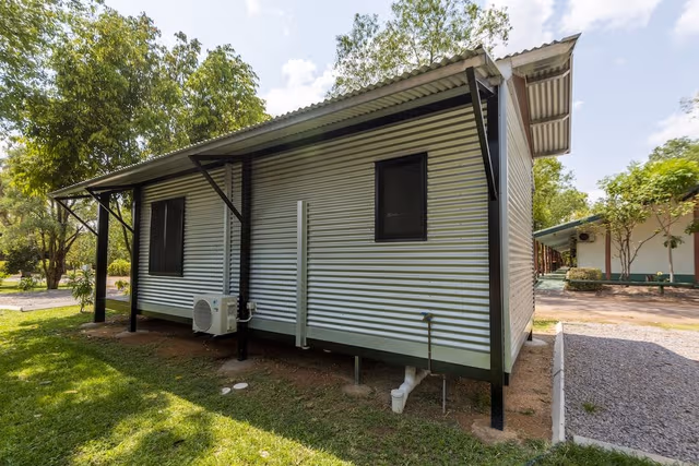 Queen Bungalow