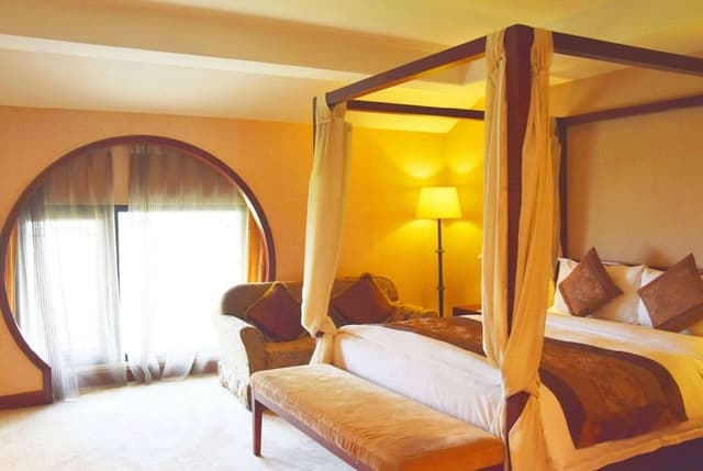 Family Suite, Multiple Beds, Smoking