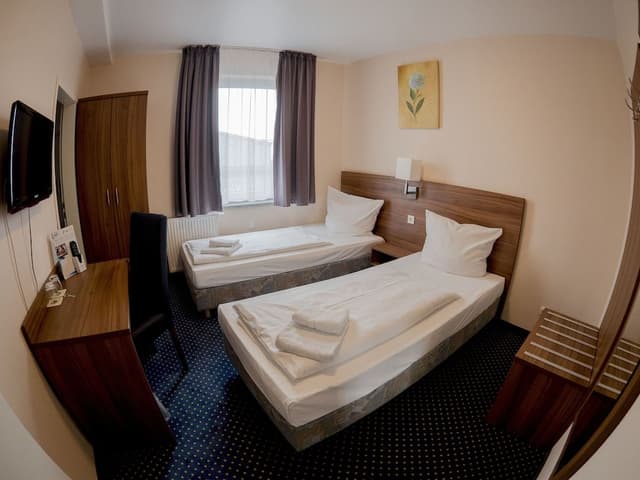 Standard Double or Twin Room, Shared Bathroom