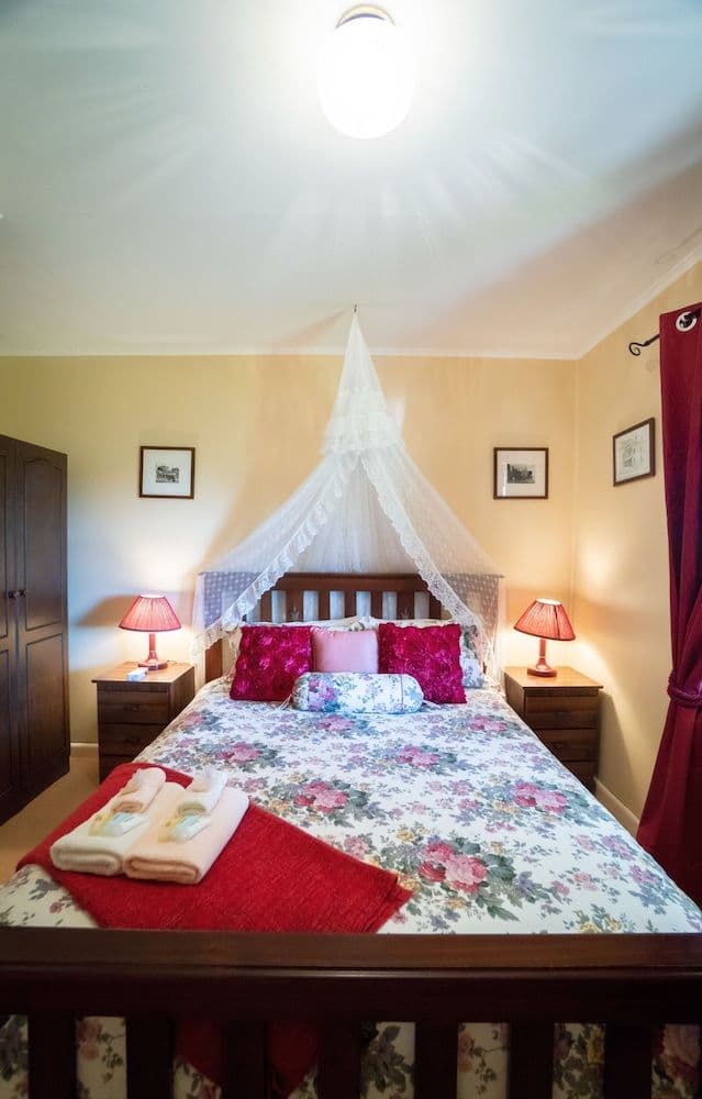 Classic House, 2 Bedrooms, Garden View, Garden Area
