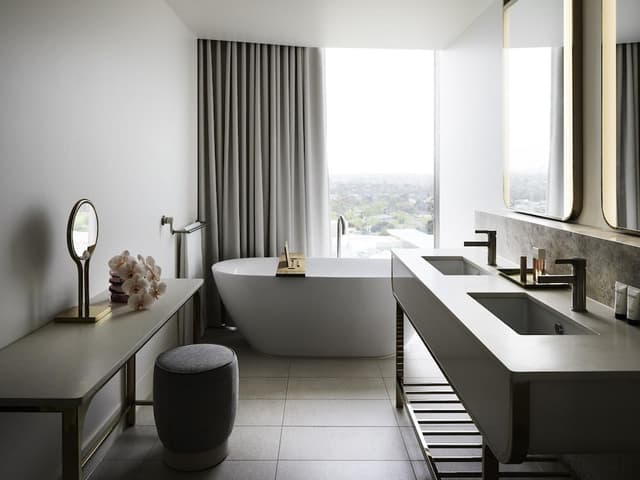 Deluxe Suite, 1 King Bed