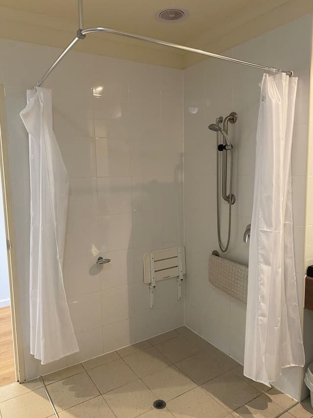 Standard Room, 1 King Bed, Mobility Accessible